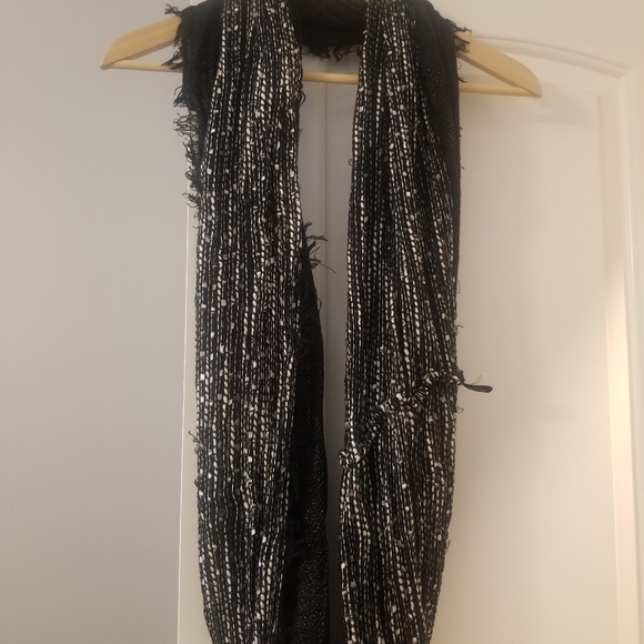 light weight scarf - Picture 2 of 2